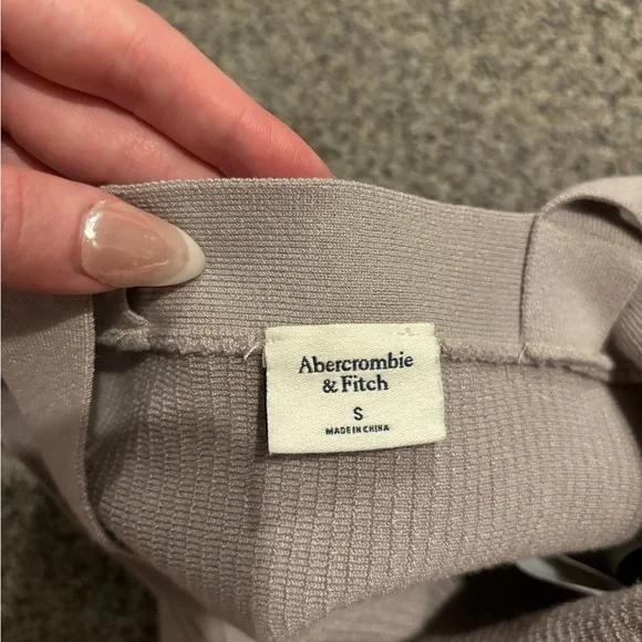 Abercrombie Knit Tank - Picture 3 of 3